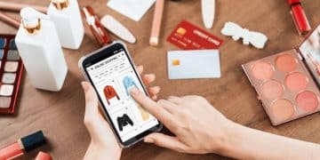 Mobile-First E-commerce: Optimizing Marketing for US Shoppers - Cover Image