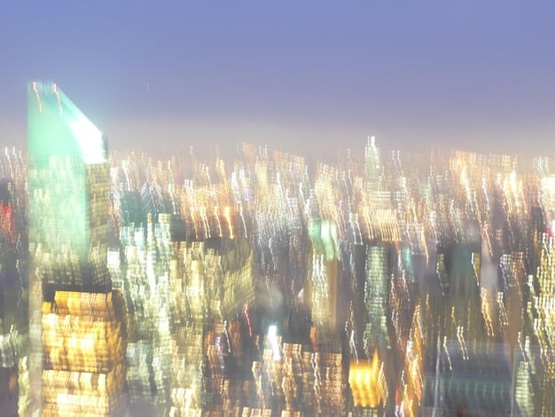 Blockchain and Cryptocurrency: Transforming US E-commerce by 2025
