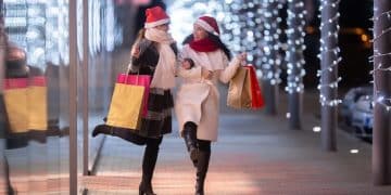 E-commerce Platform Scalability: Handling Holiday Traffic Surge in the US - Cover Image