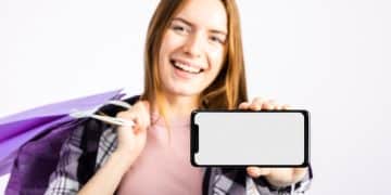E-commerce Platform Mobile Optimization: A Guide for Seamless US Shopping - Cover Image