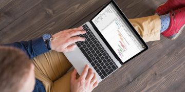 Mastering E-commerce Paid Advertising: Google Shopping Ads in 2025 - Cover Image